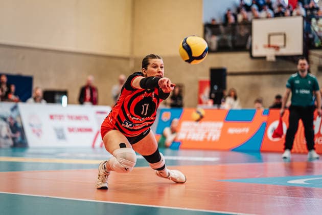 Volleyball Frauen Saison 2025 2026 Volleyball Bundesliga ETV Hamburger Volksbank Volleys vs. Schwarz-Weiß Erfurt 15.02.2026 Louisa Krams ( 17, ETV Hamburger Volksbank Volleys) Hamburg Sporthalle Hoheluft Hamburg Deutschland