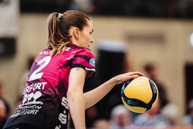 Volleyball Frauen Saison 2025 2026 Volleyball Bundesliga ETV Hamburger Volksbank Volleys vs. Schwarz-Weiß Erfurt 15.02.2026 Elizabeth Sandbothe ( 2, Schwarz-Weiß Erfurt) Hamburg Sporthalle Hoheluft Hamburg Deutschland