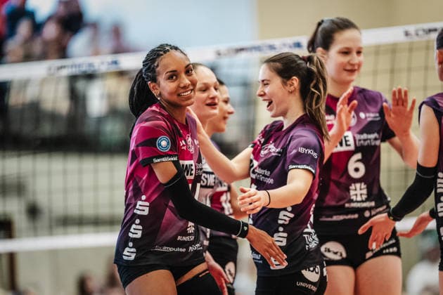 Volleyball Frauen Saison 2025 2026 Volleyball Bundesliga ETV Hamburger Volksbank Volleys vs. Schwarz-Weiß Erfurt 15.02.2026 Alianza Darley ( 14, Schwarz-Weiß Erfurt) Hamburg Sporthalle Hoheluft Hamburg Deutschland