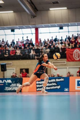 Volleyball Frauen Saison 2025 2026 Volleyball Bundesliga ETV Hamburger Volksbank Volleys vs. Schwarz-Weiß Erfurt 15.02.2026 Sarah Stiriz ( 4, ETV Hamburger Volksbank Volleys) Hamburg Sporthalle Hoheluft Hamburg Deutschland