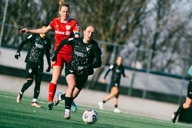 Pia Metzker, FC Viktoria Berlin Pia Metzker im Spiel FC Viktoria Berlin gegen VfB Stuttgart in der 2. Frauen-Bundesliga Copyright: xKaixHeuserxKaixHeuserx