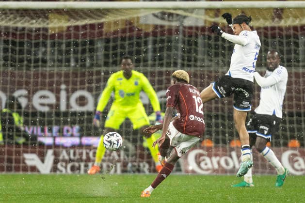 FOOTBALL : Metz fc vs Auxerre - ligue 1 - Metz - 15 2 26 Alpha TourÃ 12  Copyright: xelyxandroxcegarrax