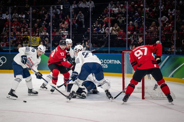Sam Reinhart (Canada, 13) in action during the Menss Ice hockey, Eishockey group stage game between Canada and France at the Olympic Winter games, Winterspiele,Spiele, Summer games Milano Cortina 2026 at the Milano Santa Giulia Ice Hockey Arena, Milan, Italy, on February 15, 2026. im Gruppenspiel der Männer im Eishockey zwischen Kanada und Frankreich bei den Olympischen Winterspielen Milano Cortina 2026 in der Milano Santa Giulia Ice Hockey Arena, Mailand, Italien, am 15. Februar 2026. *** Sam Reinhart Canada, 13 in action during the Mens ice hockey group stage game between Canada and France at the Olympic Winter Games Milano Cortina 2026 at the Milano Santa Giulia Ice Hockey Arena, Milan, Italy, on February 15, 2026 in the Mens ice hockey group stage game between Canada and France at the Olympic Winter Games Milano Cortina 2026 at the Milano Santa Giulia Ice Hockey Arena, Milan, Italy, on February 15, 2026 Copyright: HMBxMedia MarcxNiemeyer
