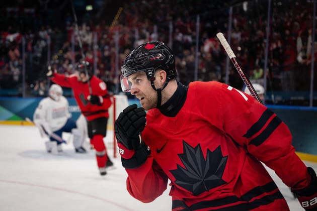 Goal celebration Devon Toews (Canada, 7) in action during the Menss Ice hockey, Eishockey group stage game between Canada and France at the Olympic Winter games, Winterspiele,Spiele, Summer games Milano Cortina 2026 at the Milano Santa Giulia Ice Hockey Arena, Milan, Italy, on February 15, 2026. im Gruppenspiel der Männer im Eishockey zwischen Kanada und Frankreich bei den Olympischen Winterspielen Milano Cortina 2026 in der Milano Santa Giulia Ice Hockey Arena, Mailand, Italien, am 15. Februar 2026. *** Goal celebration Devon Toews Canada, 7 in action during the Mens ice hockey group stage game between Canada and France at the Olympic Winter Games Milano Cortina 2026 at the Milano Santa Giulia Ice Hockey Arena, Milan, Italy, on February 15, 2026 in the Mens ice hockey group stage game between Canada and France at the Olympic Winter Games Milano Cortina 2026 at the Milano Santa Giulia Ice Hockey Arena, Milan, Italy, on February 15, 2026 Copyright: HMBxMedia MarcxNiemeyer