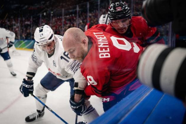 Sam Bennett (Canada, 9) in action during the Menss Ice hockey, Eishockey group stage game between Canada and France at the Olympic Winter games, Winterspiele,Spiele, Summer games Milano Cortina 2026 at the Milano Santa Giulia Ice Hockey Arena, Milan, Italy, on February 15, 2026. im Gruppenspiel der Männer im Eishockey zwischen Kanada und Frankreich bei den Olympischen Winterspielen Milano Cortina 2026 in der Milano Santa Giulia Ice Hockey Arena, Mailand, Italien, am 15. Februar 2026. *** Sam Bennett Canada, 9 in action during the Mens ice hockey group stage game between Canada and France at the Olympic Winter Games Milano Cortina 2026 at the Milano Santa Giulia Ice Hockey Arena, Milan, Italy, on February 15, 2026 in the Mens ice hockey group stage game between Canada and France at the Olympic Winter Games Milano Cortina 2026 at the Milano Santa Giulia Ice Hockey Arena, Milan, Italy, on February 15, 2026 Copyright: HMBxMedia MarcxNiemeyer