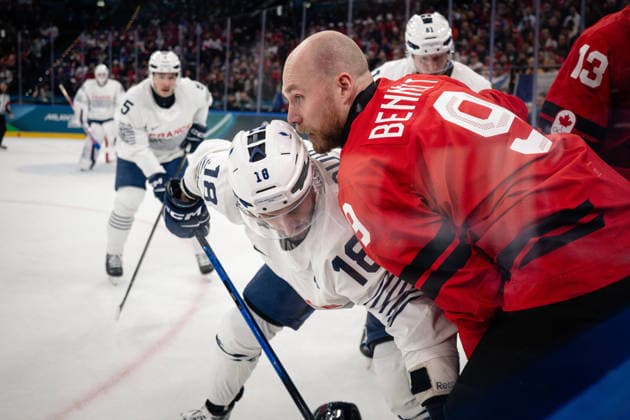 Sam Bennett (Canada, 9) in action during the Menss Ice hockey, Eishockey group stage game between Canada and France at the Olympic Winter games, Winterspiele,Spiele, Summer games Milano Cortina 2026 at the Milano Santa Giulia Ice Hockey Arena, Milan, Italy, on February 15, 2026. im Gruppenspiel der Männer im Eishockey zwischen Kanada und Frankreich bei den Olympischen Winterspielen Milano Cortina 2026 in der Milano Santa Giulia Ice Hockey Arena, Mailand, Italien, am 15. Februar 2026. *** Sam Bennett Canada, 9 in action during the Mens ice hockey group stage game between Canada and France at the Olympic Winter Games Milano Cortina 2026 at the Milano Santa Giulia Ice Hockey Arena, Milan, Italy, on February 15, 2026 in the Mens ice hockey group stage game between Canada and France at the Olympic Winter Games Milano Cortina 2026 at the Milano Santa Giulia Ice Hockey Arena, Milan, Italy, on February 15, 2026 Copyright: HMBxMedia MarcxNiemeyer