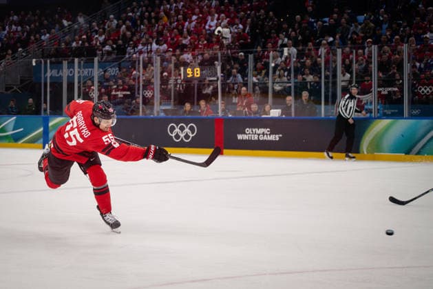 Colton Parayko (Canada, 55) in action during the Menss Ice hockey, Eishockey group stage game between Canada and France at the Olympic Winter games, Winterspiele,Spiele, Summer games Milano Cortina 2026 at the Milano Santa Giulia Ice Hockey Arena, Milan, Italy, on February 15, 2026. im Gruppenspiel der Männer im Eishockey zwischen Kanada und Frankreich bei den Olympischen Winterspielen Milano Cortina 2026 in der Milano Santa Giulia Ice Hockey Arena, Mailand, Italien, am 15. Februar 2026. *** Colton Parayko Canada, 55 in action during the Mens ice hockey group stage game between Canada and France at the Olympic Winter Games Milano Cortina 2026 at the Milano Santa Giulia Ice Hockey Arena, Milan, Italy, on February 15, 2026 in the Mens ice hockey group stage game between Canada and France at the Olympic Winter Games Milano Cortina 2026 at the Milano Santa Giulia Ice Hockey Arena, Milan, Italy, on February 15, 2026 Copyright: HMBxMedia MarcxNiemeyer