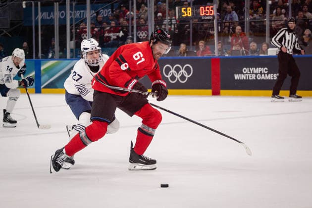 Mark Stone (Canada, 61) in action during the Menss Ice hockey, Eishockey group stage game between Canada and France at the Olympic Winter games, Winterspiele,Spiele, Summer games Milano Cortina 2026 at the Milano Santa Giulia Ice Hockey Arena, Milan, Italy, on February 15, 2026. im Gruppenspiel der Männer im Eishockey zwischen Kanada und Frankreich bei den Olympischen Winterspielen Milano Cortina 2026 in der Milano Santa Giulia Ice Hockey Arena, Mailand, Italien, am 15. Februar 2026. *** Mark Stone Canada, 61 in action during the Mens ice hockey group stage game between Canada and France at the Olympic Winter Games Milano Cortina 2026 at the Milano Santa Giulia Ice Hockey Arena, Milan, Italy, on February 15, 2026 in the Mens ice hockey group stage game between Canada and France at the Olympic Winter Games Milano Cortina 2026 at the Milano Santa Giulia Ice Hockey Arena, Milan, Italy, on February 15, 2026 Copyright: HMBxMedia MarcxNiemeyer