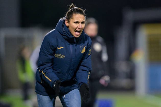 Fußball, Google Pixel Frauen Bundesliga, 20260215, TSG Hoffenheim - Hamburger SV HSV. Im Bild Trainerin Hoffenheim Eva-Maria VIRSINGER. Hoffenheim Dietmar-Hopp-Stadion Baden Württemberg Deutschland Copyright: Passion2Press MarkusxFischerx
