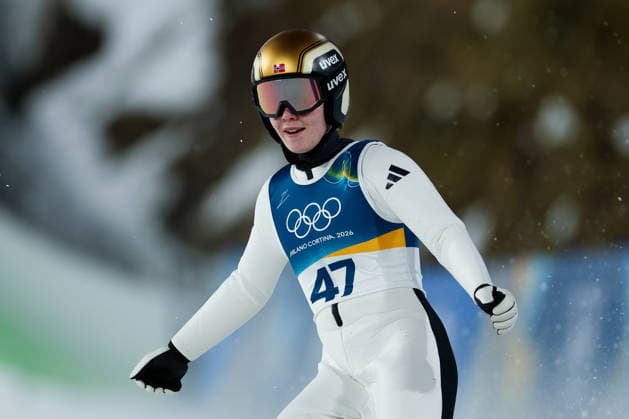 Olympische Winterspiele Milano Cortina 2026 Skispringen Großschanze Einzel Frauen am 15.02.2026 an der Predazzo Ski jumping, Skispringen, Ski, nordisch Stadium in Predazzo Anna Odine Stroem ( Norwegen ) gewinnt die Gold Medaille *** Olympic Winter Games Milano Cortina 2026 Ski Jumping Large Hill Individual Women on 15 02 2026 at the Predazzo Ski Jumping Stadium in Predazzo Anna Odine Stroem Norway wins the gold medal xMSx