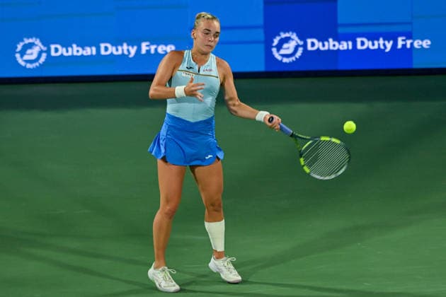 2026 Dubai Duty Free Tennis Championship DUBAI, UAE - FEBRUARY 15: Zeynep Sonmez of Turkiye competes against Sara Bejlek of Czech Republic during Dubai Duty Free Tennis Championship at Dubai Duty Tennis Stadium in Dubai, UAE on February 15, 2026. Waleed Zein Anadolu Dubai United Arab Emirates. Editorial use only. Please get in touch for any other usage.  Copyright: x2026xAnadoluxWaleedxZeinx