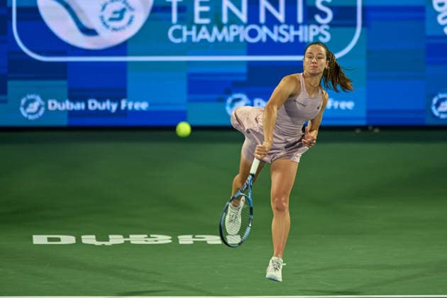 2026 Dubai Duty Free Tennis Championship DUBAI, UAE - FEBRUARY 15: Zeynep Sonmez of Turkiye competes against Sara Bejlek of Czech Republic during Dubai Duty Free Tennis Championship at Dubai Duty Tennis Stadium in Dubai, UAE on February 15, 2026. Waleed Zein Anadolu Dubai United Arab Emirates. Editorial use only. Please get in touch for any other usage.  Copyright: x2026xAnadoluxWaleedxZeinx