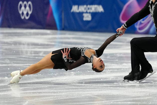 AKOPOVA Karina RAKHMANIN Nikita competing for the Olympic Figure skating, Eiskunstlauf Pair Skating, Short Program for the Milano Cortina 2026 Winter Olympics, in Milan (Italy) February 15, 2026 (Photo Claudio Furlan LaPresse)  Copyright: xClaudioxFurlan LaPressex