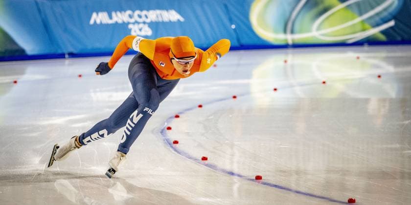 MILAN - Jutta Leerdam in action. Femke Kok became the first Dutch speed skater to win gold in the 500 meters at the Olympic Games, Olympische Spiele, Olympia, OS The 25-year-old Frisian skater won the shortest distance at the Milano Speed skating, Eisschnelllauf Stadium in an Olympic record time of 36.49. Jutta Leerdam, after winning gold in the 1000 meters, skated to silver in 37.15. ROBIN UTRECHT ANP netherlands out - belgium out xVIxxIVx 550807275 originalFilename: 550807275.jpg