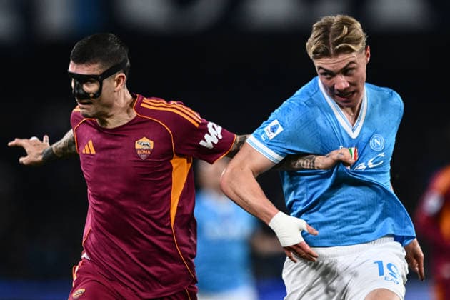 Ni Napoli 15 02 2026 - campionato di calcio serie A Napoli-Roma foto Nicola Ianuale Image nella foto: Gianluca Mancini-Rasmus Hojlund 