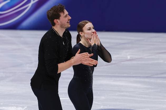 MILAN , 15-02-2026 , Milano Ice Skating Arena , season 2025 2026 , Olympic Winter games, Winterspiele,Spiele, Summer games 2026 - Figure skating, Eiskunstlauf - Pair skating short program, Picture shows Daria Danilova and Michel Tsiba Olympic Winter Games 2026 - Figure skating - Pair skating short program  x201637312x Copyright: