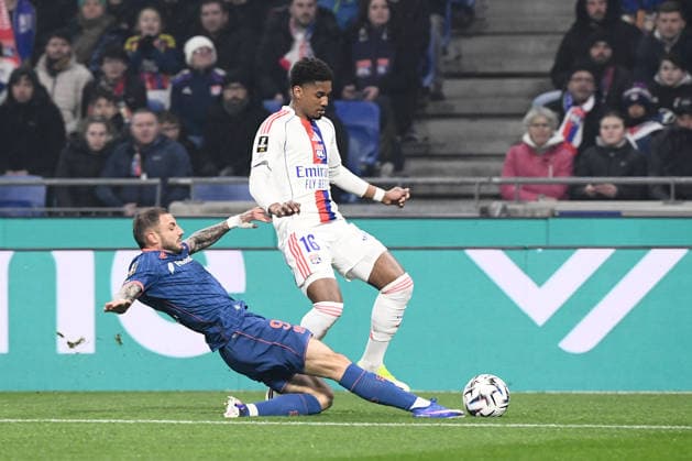 Olympique Lyonnais v OGC Nice - Ligue 1 McDonald s 2025 2026 92 Jonathan CLAUSS (ogcn) - 16 ABNER VINICIUS (ol) during the Ligue 1 McDonald s match between Lyon and Nice at Groupama Stadium on February 15, 2026 in Lyon, France. Lyon France  Copyright: xFEPx 776348288