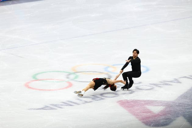 February 15, 2026, Milan, Lombardy, Italy: SUI WENJING and HAN CONG of China skate their short program in the Pairs of the Figure skating, Eiskunstlauf at the Milano Cortina 2026 Winter Olympic Games, Olympische Spiele, Olympia, OS Milan Italy - ZUMAc179 20260215_oly_c179_087 Copyright: xMickaelxChavetx