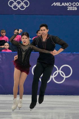 Emily Chan and Spencer Akira Howe of United States compete during the Pairs Figure skating, Eiskunstlauf Short Program at the Milano Figure Skating Arena in Milan, Italy on Sunday, February 15, 2026.  OLY20260215113 RichardxEllis