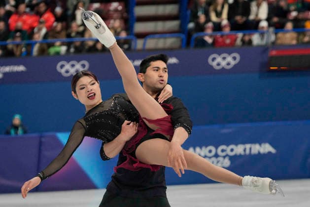 Emily Chan and Spencer Akira Howe of United States compete during the Pairs Figure skating, Eiskunstlauf Short Program at the Milano Figure Skating Arena in Milan, Italy on Sunday, February 15, 2026.  OLY20260215114 RichardxEllis