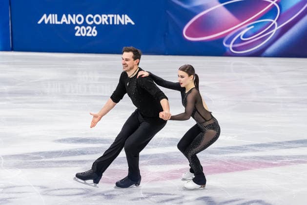 2026-02-15 - Milano Cortina 2026 Winter Olympics Figure skating, Eiskunstlauf Pair Skating MILAN, ITALY - FEBRUARY 15: Daria Danilova, Michel Tsiba of Netherlands performing in the Figure Skating Pair Skating Short Program during the Milano Cortina 2026 Winter Olympics at the Milano Ice Skating Arena on February 15, 2026 in Milan, Italy Milan Milano Ice Skating Arena Italy Content not available for redistribution in The Netherlands directly or indirectly through any third parties. Copyright: xAndrexWeeningx