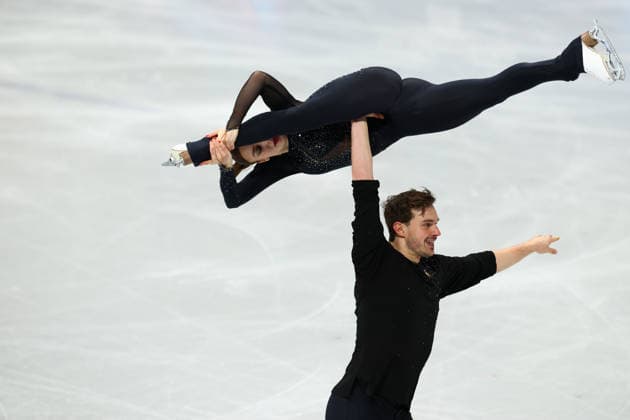 February 15, 2026, Milan, Lombardy, Italy: DARIA DANILOVA and MICHEL TSIBA of Netherlands skate their short program in the Pairs of the Figure skating, Eiskunstlauf at the Milano Cortina 2026 Winter Olympic Games, Olympische Spiele, Olympia, OS Milan Italy - ZUMAc179 20260215_oly_c179_094 Copyright: xMickaelxChavetx