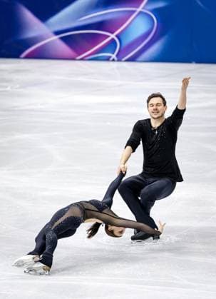 MILAN - Michel Tsiba and Daria Danilova during the short Figure skating, Eiskunstlauf routine in pairs at the Milan Ice Skating Arena at the Milan Winter Olympics. SEM VAN DER WAL ANP xVIxANPxSportx xxANPxIVx 550822166 originalFilename: 550822166.jpg