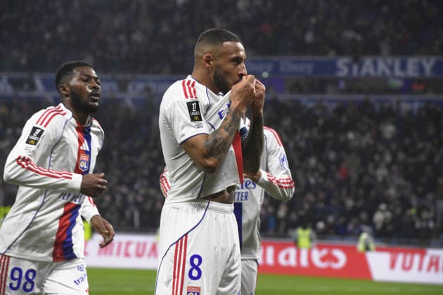 Football : Olympique Lyonnais v OGC Nice - Ligue 1 - 15 02 2026 Corentin TOLISSO scoring goal during the French league 1 match between Olympique Lyonnais and OGC Nice at Groupama Stadium Decines Charpieu Lyon France on February 15, 2026 LYONFrance  Copyright: xMouradxALLILIx