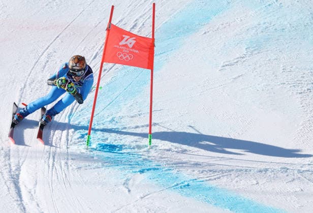 (260215) -- CORTINA D AMPEZZO, Feb. 15, 2026 -- Federica Brignone of Italy competes during the alpine skiing women s giant slalom run 2 at the Milan-Cortina 2026 Olympic Winter games, Winterspiele,Spiele, Summer games in Cortina, Italy, Feb. 15, 2026. ) (MICO2026)ITALY-CORTINA D AMPEZZO-OLYMPIC WINTER GAMES-ALPINE SKIING-WOMEN S GIANT SLALOM ZhangxChenlin 