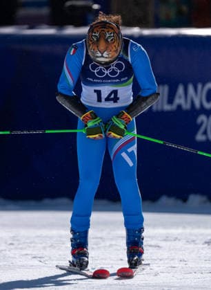 (260215) -- CORTINA D AMPEZZO, Feb. 15, 2026 -- Federica Brignone of Italy celebrates after the alpine skiing women s giant slalom run 1 at the Milan-Cortina 2026 Olympic Winter games, Winterspiele,Spiele, Summer games in Cortina, Italy, Feb. 15, 2026. ) (MICO2026)ITALY-CORTINA D AMPEZZO-OLYMPIC WINTER GAMES-ALPINE SKIING-WOMEN S GIANT SLALOM FeixMaohua 