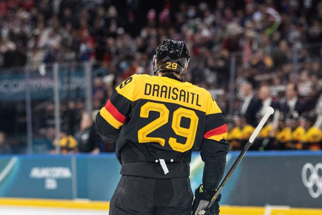 Leon Draisaitl (Germany, 29) in action during the Menss Ice hockey, Eishockey group stage game between the United States (USA) and Germany (GER) at the Olympic Winter games, Winterspiele,Spiele, Summer games Milano Cortina 2026 at the Milano Santa Giulia Ice Hockey Arena, Milan, Italy, on February 15, 2026. im Gruppenspiel der Männer im Eishockey zwischen den USA (USA) und Deutschland (GER) bei den Olympischen Winterspielen Milano Cortina 2026 in der Milano Santa Giulia Ice Hockey Arena, Mailand, Italien, am 15. Februar 2026. *** Leon Draisaitl Germany, 29 in action during the Mens ice hockey group stage game between the United States USA and Germany GER at the Olympic Winter Games Milano Cortina 2026 at the Milano Santa Giulia Ice Hockey Arena, Milan, Italy, on February 15, 2026 in the Mens ice hockey group stage game between the United States USA and Germany GER at the Olympic Winter Games Milano Cortina 2026 at the Milano Santa Giulia Ice Hockey Arena, Milan, Italy, on February 15, 2026 Copyright: HMBxMedia MarcxNiemeyer