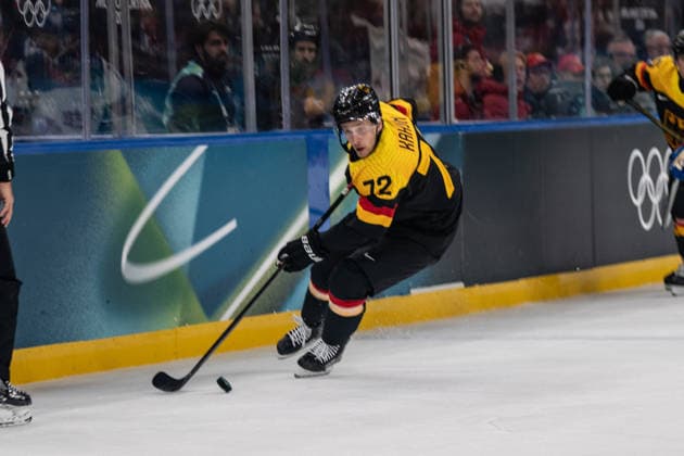 Dominik Kahun (Germany, 72) in action during the Menss Ice hockey, Eishockey group stage game between the United States (USA) and Germany (GER) at the Olympic Winter games, Winterspiele,Spiele, Summer games Milano Cortina 2026 at the Milano Santa Giulia Ice Hockey Arena, Milan, Italy, on February 15, 2026. im Gruppenspiel der Männer im Eishockey zwischen den USA (USA) und Deutschland (GER) bei den Olympischen Winterspielen Milano Cortina 2026 in der Milano Santa Giulia Ice Hockey Arena, Mailand, Italien, am 15. Februar 2026. *** Dominik Kahun Germany, 72 in action during the Mens ice hockey group stage game between the United States USA and Germany GER at the Olympic Winter Games Milano Cortina 2026 at the Milano Santa Giulia Ice Hockey Arena, Milan, Italy, on February 15, 2026 in the Mens ice hockey group stage game between the United States USA and Germany GER at the Olympic Winter Games Milano Cortina 2026 at the Milano Santa Giulia Ice Hockey Arena, Milan, Italy, on February 15, 2026 Copyright: HMBxMedia MarcxNiemeyer
