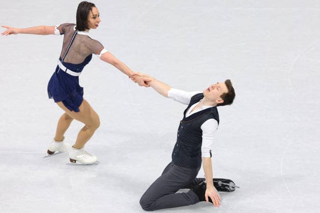 Winter Olympics - Camille Kovalev And Pavel Kovalev At Pair Figure skating, Eiskunstlauf Short Program Camille Kovalev and partner Pavel Kovalev of Team France compete in Pair Skating - Short Program on day nine of the Milano Cortina 2026 Winter Olympic Games, Olympische Spiele, Olympia, OS at Milano Ice Skating Arena on February 15, 2026 in Milan, Italy. Photo by Alexis Jumeau ABACAPRESS.COM Milan Italy  Copyright: xJumeauxAlexis ABACAx