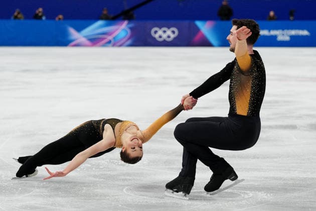 HOCKE Annika KUNKEL Robert competing for the Olympic Figure skating, Eiskunstlauf Pair Skating, Short Program for the Milano Cortina 2026 Winter Olympics, in Milan (Italy) February 15, 2026 (Photo Claudio Furlan LaPresse)  Copyright: xClaudioxFurlan LaPressex