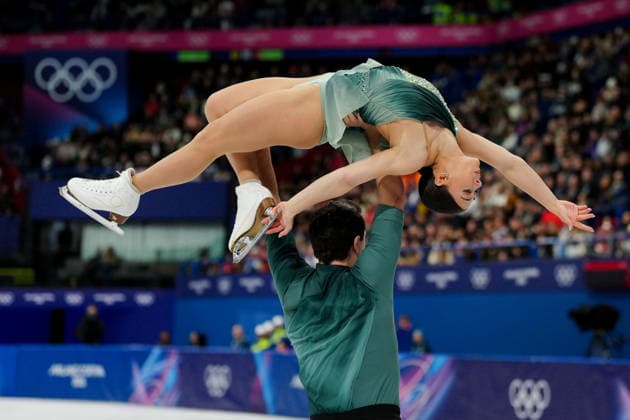VAIPAN-LAW Anastasia DIGBY Luke competing for the Olympic Figure skating, Eiskunstlauf Pair Skating, Short Program for the Milano Cortina 2026 Winter Olympics, in Milan (Italy) February 15, 2026 (Photo Claudio Furlan LaPresse)  Copyright: xClaudioxFurlan LaPressex