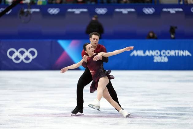 February 15, 2026, Milan, ITALY: Canada s Lia Pereira and Trennt Michaud compete during the pairs short program Figure skating, Eiskunstlauf event at the 2026 Winter Olympics, in Milan, on Sunday, Feb. 15, 2026. Canada News - February 15, 2026  - ZUMAc35_ 20260215_zaf_c35_168 Copyright: xDarrylxDyckx