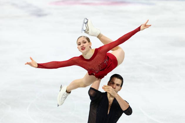 February 15, 2026, Milan, Lombardy, Italy: FABIENNE MINERVA HASE and NIKITA VOLODIN of Germany skate their short program in the Pairs of the Figure skating, Eiskunstlauf at the Milano Cortina 2026 Winter Olympic Games, Olympische Spiele, Olympia, OS After the short program, they place first with a score of 80.01. Milan Italy - ZUMAc179 20260215_oly_c179_101 Copyright: xMickaelxChavetx