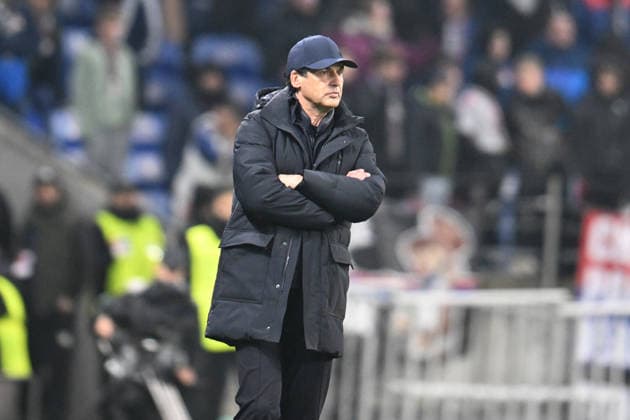 Football : Olympique Lyonnais v OGC Nice - Ligue 1 - 15 02 2026 Paulo FONSECA coach of Lyon during the French league 1 match between Olympique Lyonnais and OGC Nice at Groupama Stadium Decines Charpieu Lyon France on February 15, 2026 LYONFrance  Copyright: xMouradxAllilix
