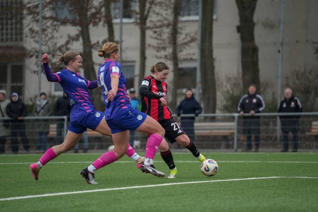 Deutschland, Frankfurt am Main, 2. Frauen-Bundesliga 2025 26 - Eintracht Frankfurt II vs. 1. FSV Mainz 05, Tessa Zimmermann (Eintracht Frankfurt, 27). Copyright: xMirjamxGeigerx