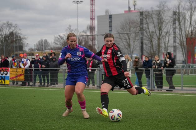 Deutschland, Frankfurt am Main, 2. Frauen-Bundesliga 2025 26 - Eintracht Frankfurt II vs. 1. FSV Mainz 05, Tessa Zimmermann (Eintracht Frankfurt, 27). Copyright: xMirjamxGeigerx