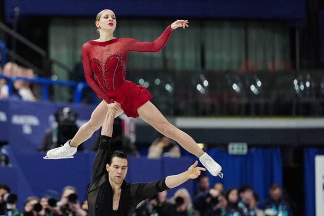 HASE Minerva Fabienne VOLODIN Nikita competing for the Olympic Figure skating, Eiskunstlauf Pair Skating, Short Program for the Milano Cortina 2026 Winter Olympics, in Milan (Italy) February 15, 2026 (Photo Claudio Furlan LaPresse)  Copyright: xClaudioxFurlan LaPressex