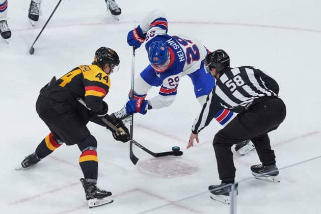Milano Cortina 2026 Winter Olympics MILAN, ITALY - FEBRUARY 15: USA s Brock Nelson (29) and Germany s Josh Samanski (44) compete for the puck after referee Nick Briganti (58) drops the puck to start play in a men s Ice hockey, Eishockey Group C match at the Milano Santagiulia Ice Hockey Arena during the Milano-Cortina 2026 Winter Olympic Games, Olympische Spiele, Olympia, OS in Milan, Italy, on February 15, 2026. Cemal Yurttas Anadolu Milan Italy. Editorial use only. Please get in touch for any other usage.  Copyright: x2026xAnadoluxCemalxYurttasx