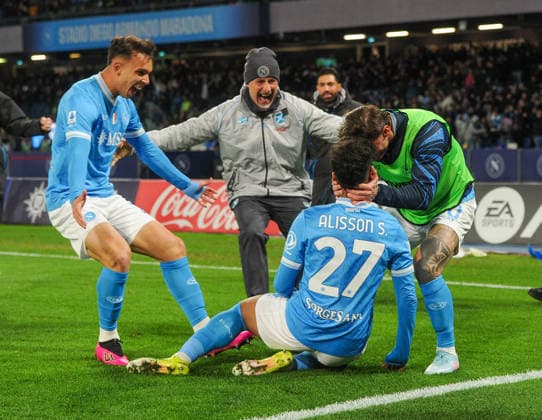 February 15, 2026, Napoli, Campania, ITALIA: Goal the Alisson of SSC Napoli During the 2025 26 Italian Serie A football match between SSC Napoli and AS Roma on February 15, 2026, at the Diego Armando Maradona Stadium in Naples...Pictured: Napoli ITALIA - ZUMAs236 20260215_aap_s236_016 Copyright: xFabioxSassox