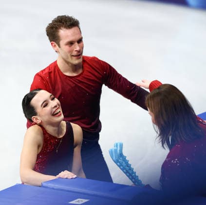February 15, 2026, Milan, Lombardy, Italy: LIA PEREIRA and TRENT MICHAUD of Canada skate their short program in the Pairs of the Figure skating, Eiskunstlauf at the Milano Cortina 2026 Winter Olympic Games, Olympische Spiele, Olympia, OS Milan Italy - ZUMAc179 20260215_oly_c179_196 Copyright: xMickaelxChavetx
