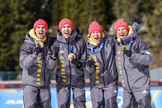 260215 -- ANTERSELVA, Feb. 15, 2026 -- Erik Lesser, Daniel Boehm, Arnd Peiffer and Simon Schempp of Germany, gold medalists for the men s 4x7.5-kilometer biathlon relay race from the 2014 Sochi Winter Olympics, pose for photos with the medals during a reallocation medals ceremony at the 2026 Winter Olympics in Anterselva, Italy, Feb. 15, 2026. MICO2026ITALY-ANTERSELVA-OLYMPIC Winter games, Winterspiele,Spiele, Summer games REALLOCATION MEDALS CEREMONY JiangxHan  (MICO2026)ITALY-ANTERSELVA-OLYMPIC WINTER GAMES-REALLOCATION MEDALS CEREMONY IMAGO JiangxHan  imago images 0847664215