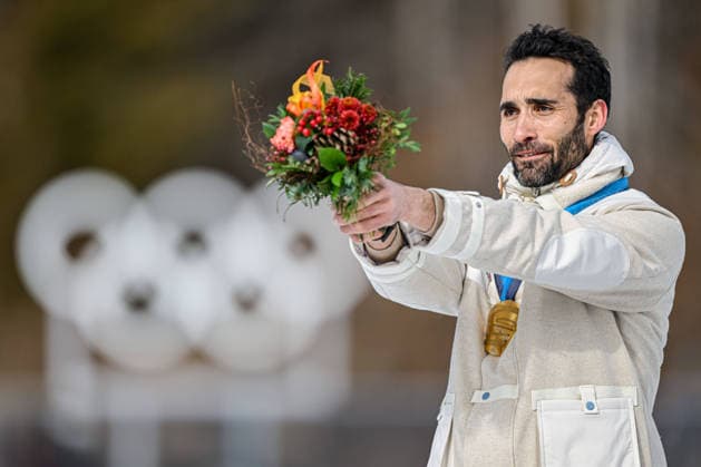 260215 -- ANTERSELVA, Feb. 15, 2026 -- Martin Fourcade of France, gold medalist for the biathlon men s 15km mass start from the 2010 Vancouver Winter Olympics, reacts during a reallocation medals ceremony at the 2026 Winter Olympics in Anterselva, Italy, Feb. 15, 2026. MICO2026ITALY-ANTERSELVA-OLYMPIC Winter games, Winterspiele,Spiele, Summer games REALLOCATION MEDALS CEREMONY JiangxHan  (MICO2026)ITALY-ANTERSELVA-OLYMPIC WINTER GAMES-REALLOCATION MEDALS CEREMONY IMAGO JiangxHan  imago images 0847664217