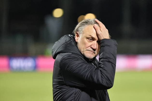 15.02.2026, Fussball, Herren, 3. Liga, 24. Spieltag Saison 2025-2026 Dritte Liga: FC Schweinfurt 05 - FC Ingolstadt Geschäftsführer Dietmar Beiersdorfer (FC Ingolstadt), Einzelbild Schweinfurt Riedel Bau Arena im Sachs-Stadio Bayern Unterfranken Deutschland *** 15 02 2026, Football, Men, 3 League, 24 Matchday Season 2025 2026 Third League FC Schweinfurt 05 FC Ingolstadt Managing Director Dietmar Beiersdorfer FC Ingolstadt , single picture Schweinfurt Riedel Bau Arena im Sachs Stadio Bayern Unterfranken Germany