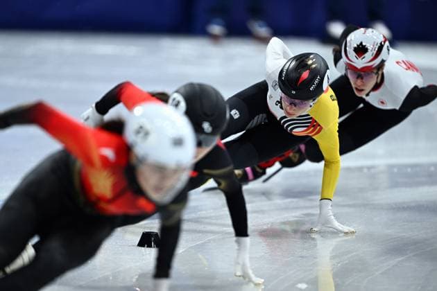 Belgian shorttrack skater Hanne Desmet pictured during the quarterfinals of the women s 1000m Short Track Speed skating, Eisschnelllauf at the Milano Cortina 2026 Olympic Winter games, Winterspiele,Spiele, Summer games on Monday 16 February 2026 in Milan, Italy. The XXV Winter Olympics take place from 6 to 22 February 2026 in Italy. JASPERxJACOBS  x163792830x