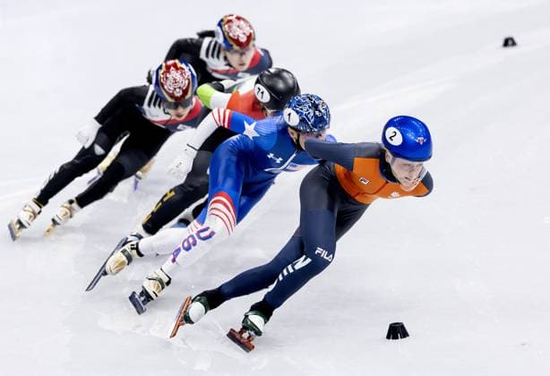 MILAN - Xandra Velzeboer during the 1000-meter short track Speed skating, Eisschnelllauf quarterfinals at the Milan Ice Skating Area at the Milan Winter Olympics. SEM VAN DER WAL ANP xVIxANPxSportx xxANPxIVx 550870626 originalFilename: 550870626.jpg