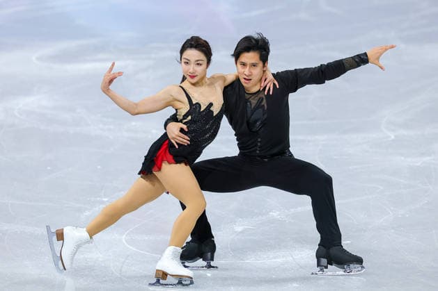 MILAN, ITALY - FEBRUARY 15: Sui Wenjing and Han Cong of Team China compete in Pair Skating - Short Program on day nine of the Milano Cortina 2026 Winter Olympics at Milano Ice Skating Arena on February 15, 2026 in Milan, Italy.  Copyright: xChinaxNewsxServicex 111621726007